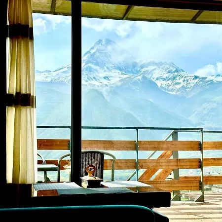T&T Cottage Kazbegi Exterior photo