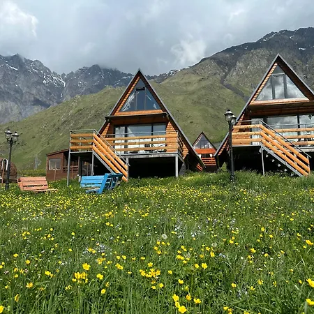 T&T Cottage Kazbegi Exterior photo